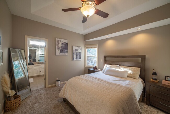 Building Photo - 5 Bedroom, 3 Bathroom house with completed...