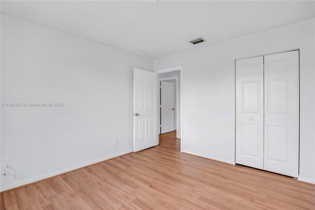 Building Photo - 3224 SW 175th Ave