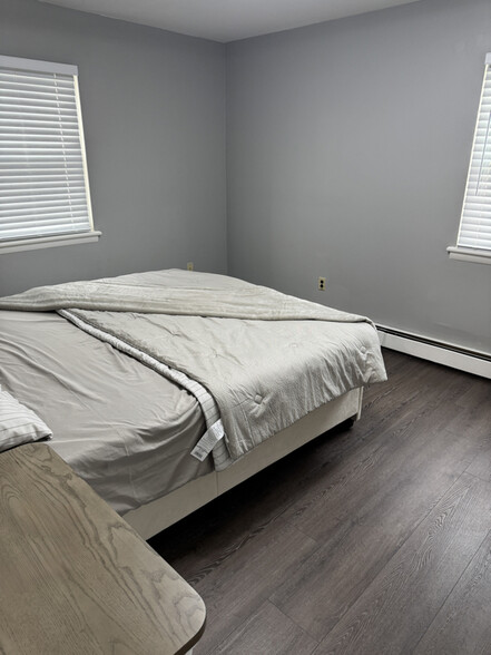 Building Photo - 830 Erford Rd