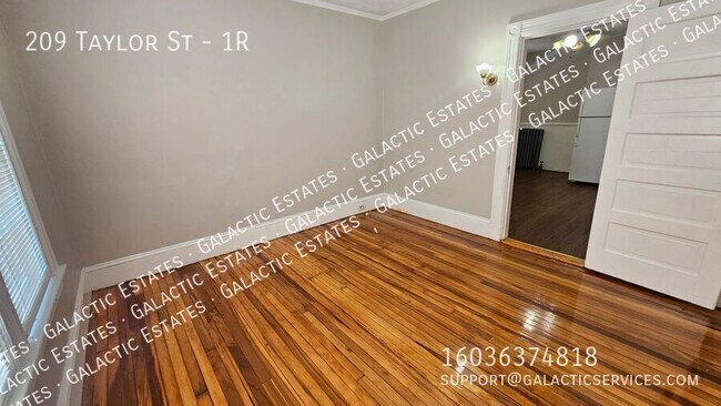 Building Photo - 209 Taylor St