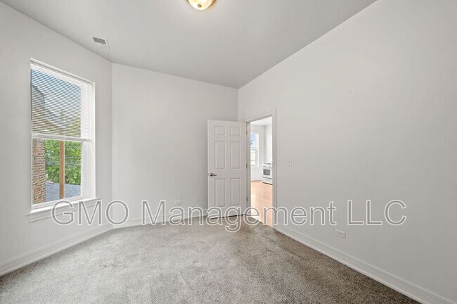 Building Photo - 4230 W Adams St