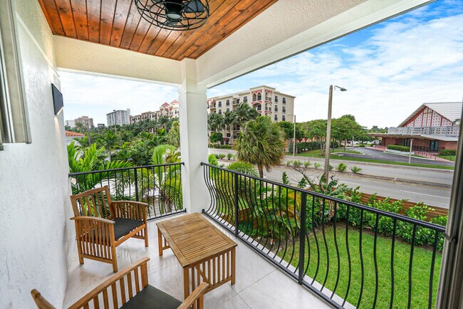 Building Photo - 2609 Center Ave