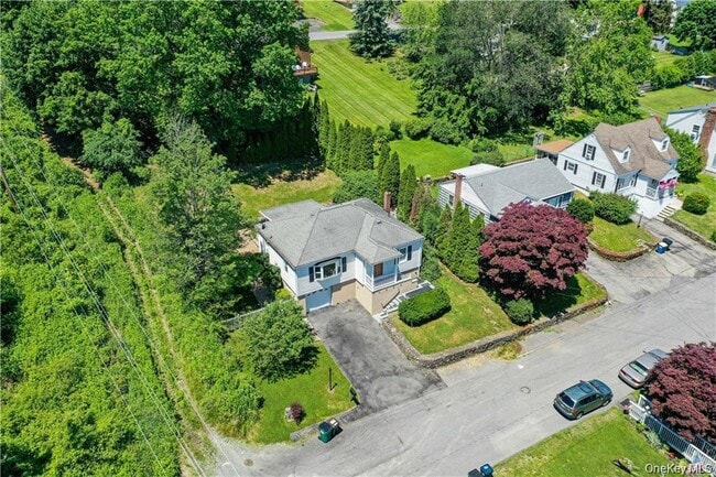 Building Photo - 96 Orange St