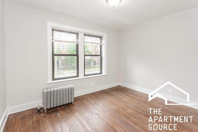 Building Photo - 6143 S Woodlawn Ave