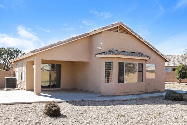 Building Photo - 3650 W Carlos Ln