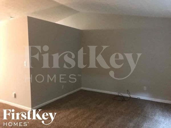 Building Photo - 5102 Galbraith Cir