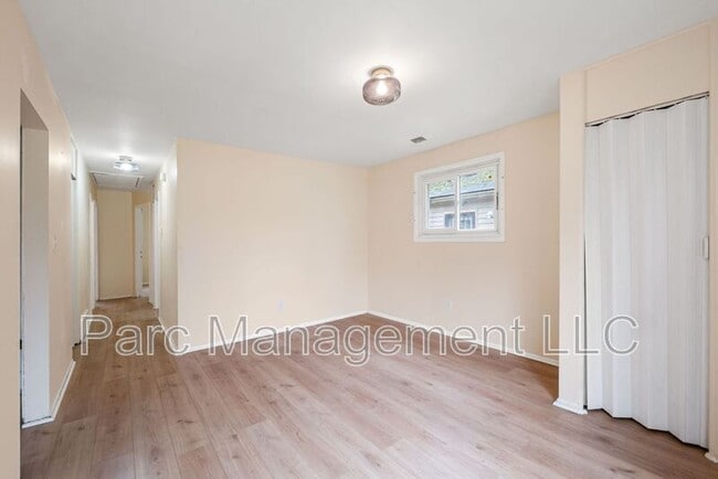 Building Photo - 15914 Dacosta St