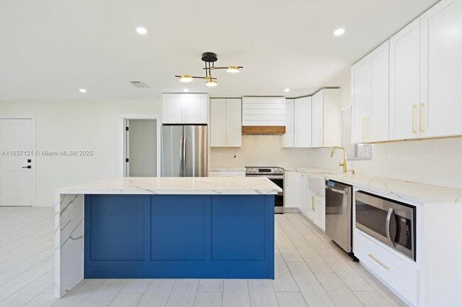 Building Photo - 18013 SW 89th Pl