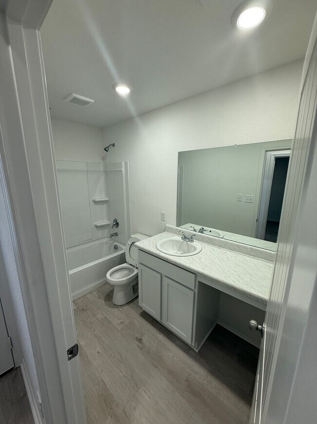 Building Photo - BRAND NEW Two Bedroom | One Bath Home in Vilonia