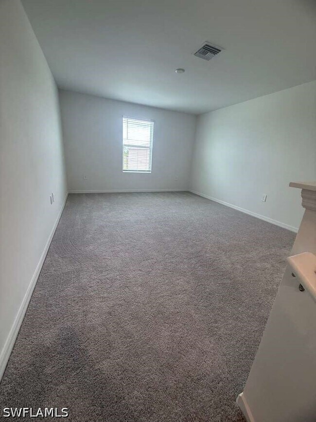 Building Photo - 11613 Savanna Lks Blvd