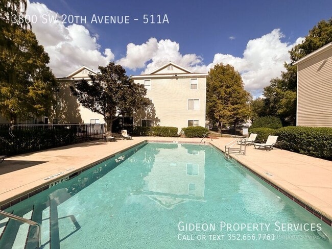 Building Photo - 3800 SW 20th Ave