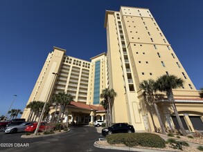 Building Photo - 2801 S Ridgewood Ave