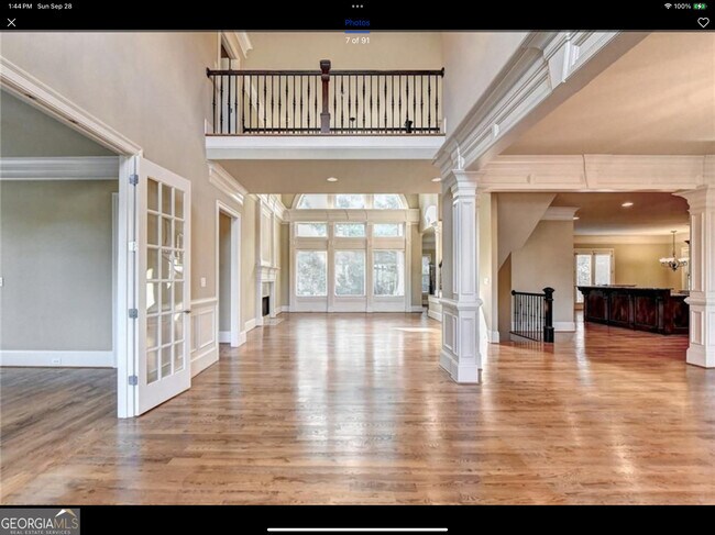 Building Photo - 8920 Doral Dr