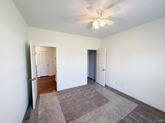 Building Photo - 17916 Remington Dr
