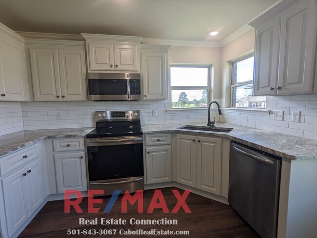 Building Photo - New Construction in Beebe!