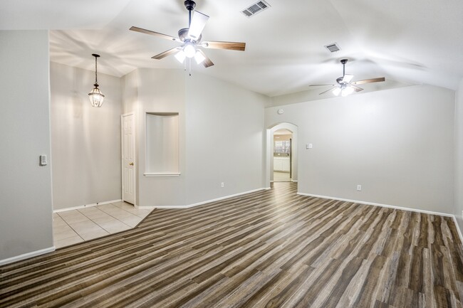 Building Photo - 14306 Pelican Marsh Dr