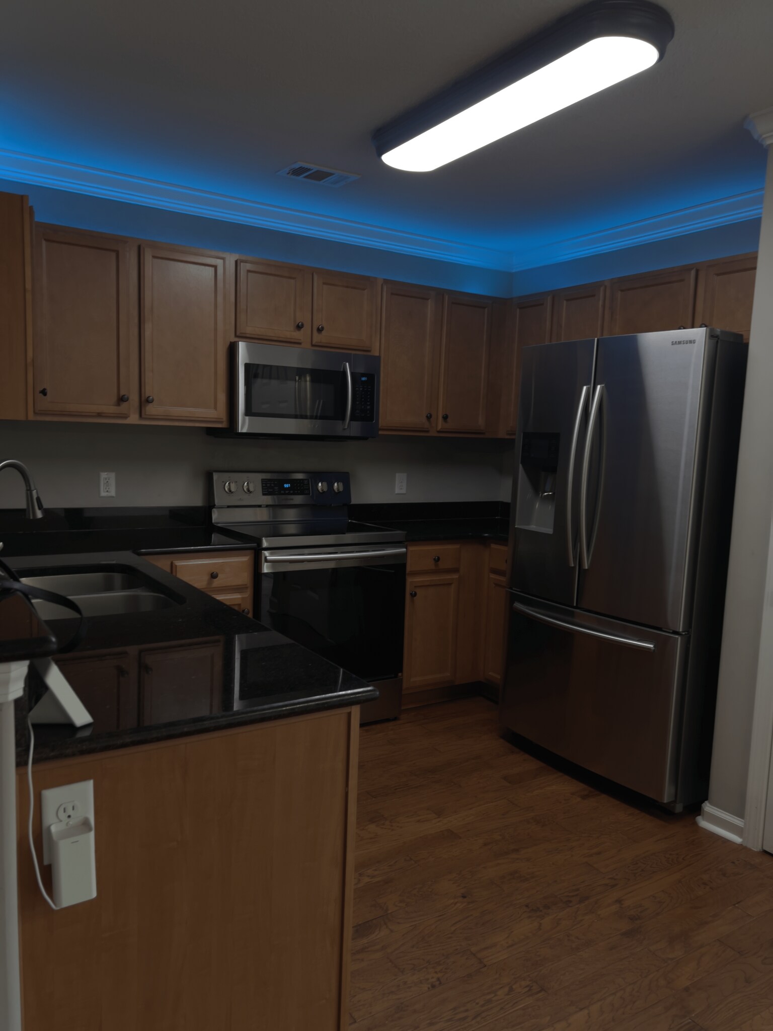 Building Photo - 21 Laurel Ln