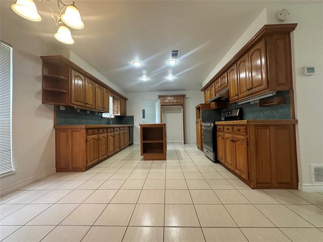 Building Photo - 2243 Stickhorse Ln