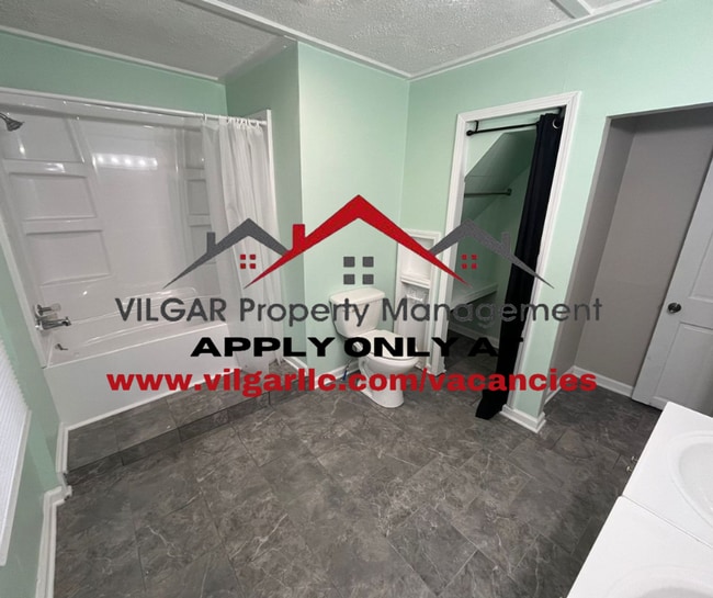 Building Photo - Step into this fully refreshed 5-bedroom, ...