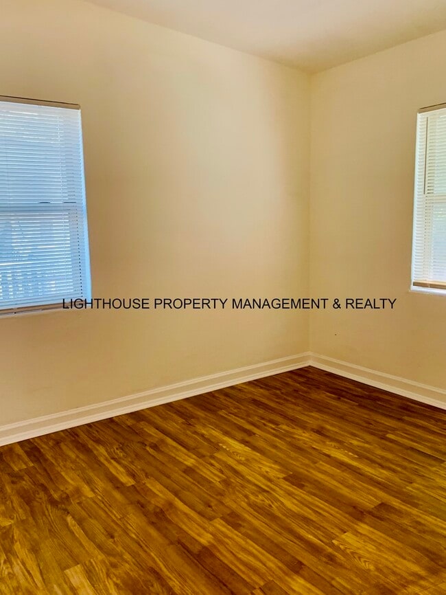 Building Photo - COMING SOON Completely Renovated 3-Bedroom...