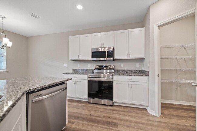 Building Photo - Newer Construction! 4 Beds/2.5 Baths!