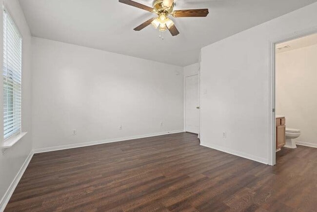 Building Photo - 2131 Aruba Calle