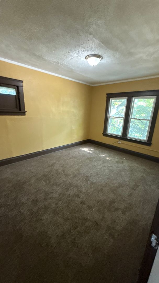 Building Photo - Single Family Home