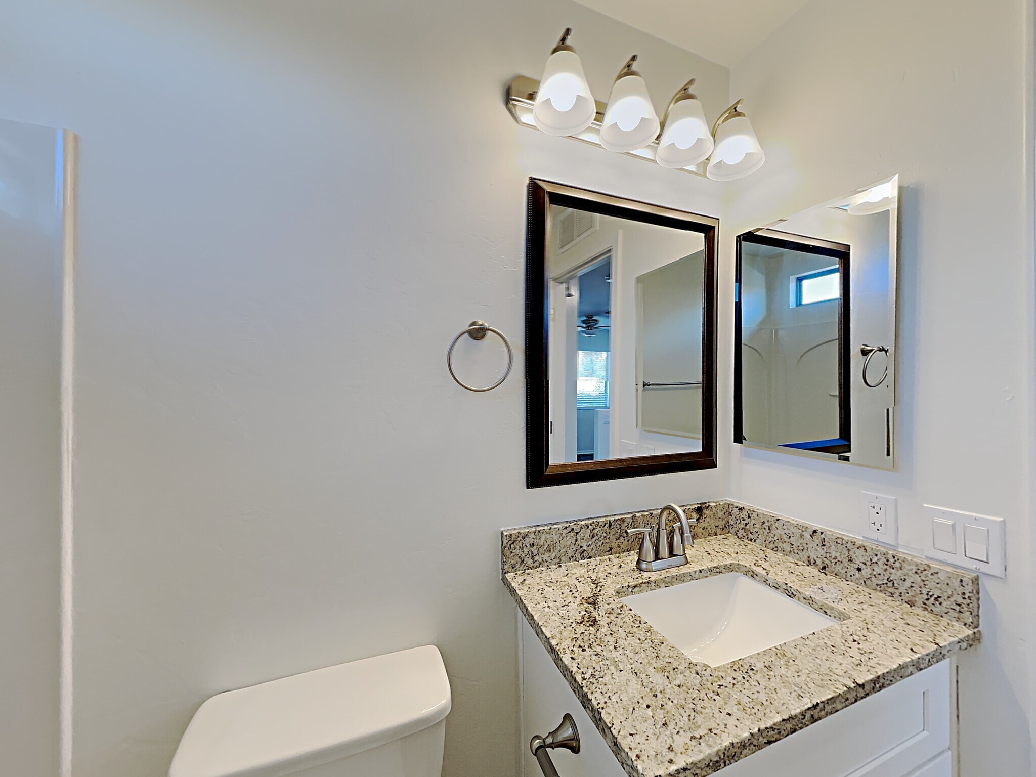 Building Photo - 2865 N Silver Island Way