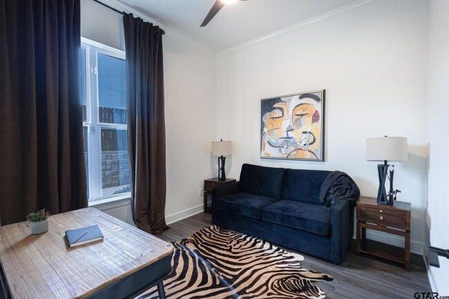 Building Photo - 540 W Erwin St