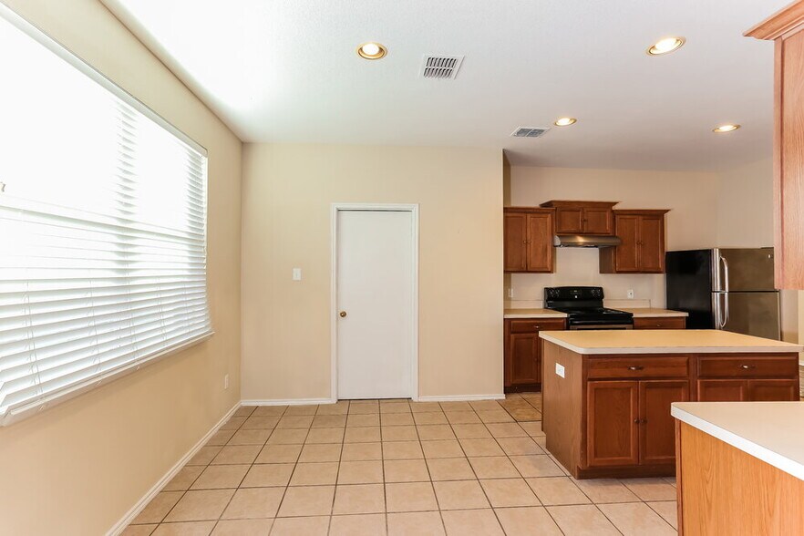 Building Photo - 1771 Eagle River Trail