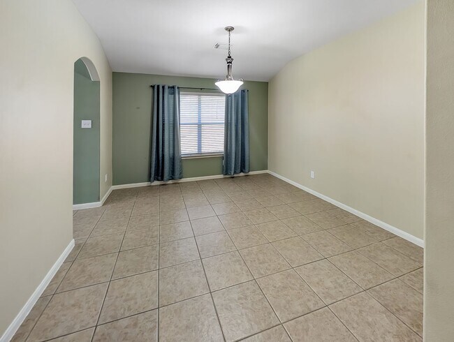 Building Photo - 26403 Abbey Springs Ln