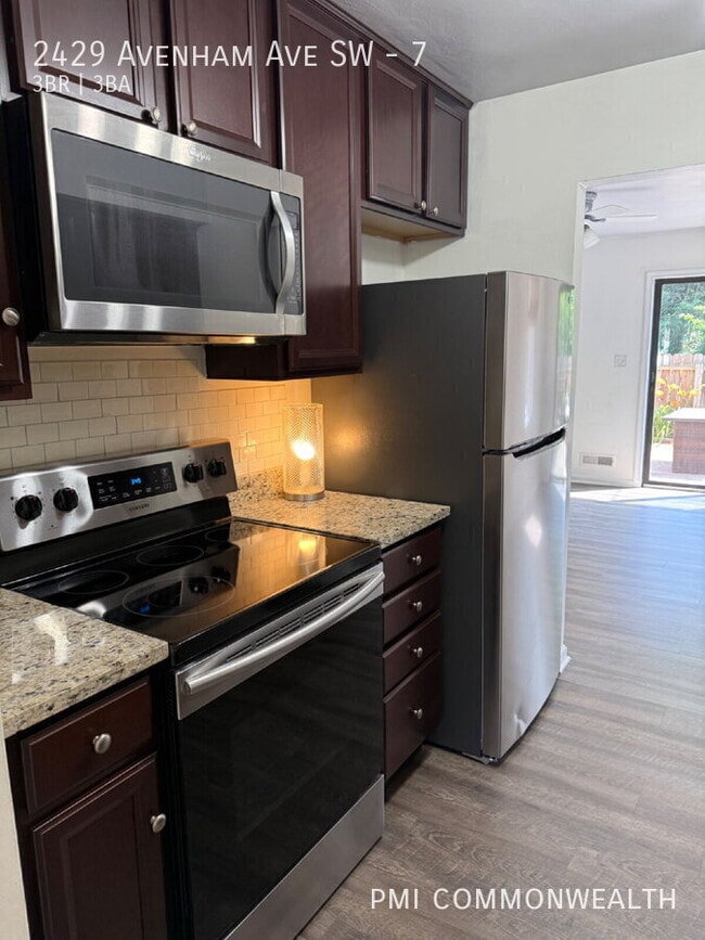 Building Photo - 2429 Avenham Ave SW