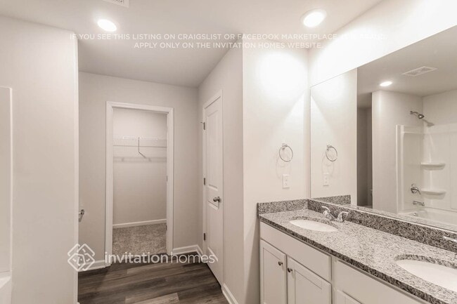 Building Photo - 740 Ashby Ct