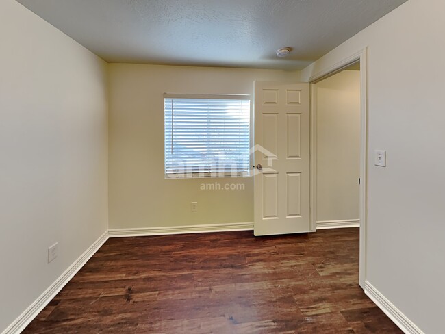 Building Photo - 4657 W Midas Park Rd