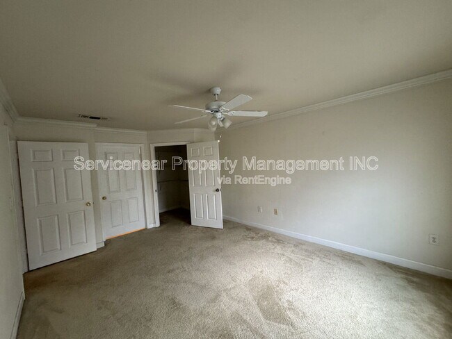 Building Photo - 18320 Bridle Club Dr