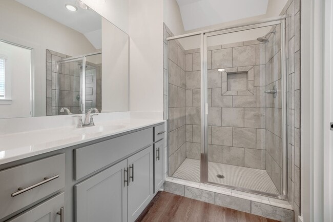 Building Photo - Pet-Friendly Home with Work-From-Home Space