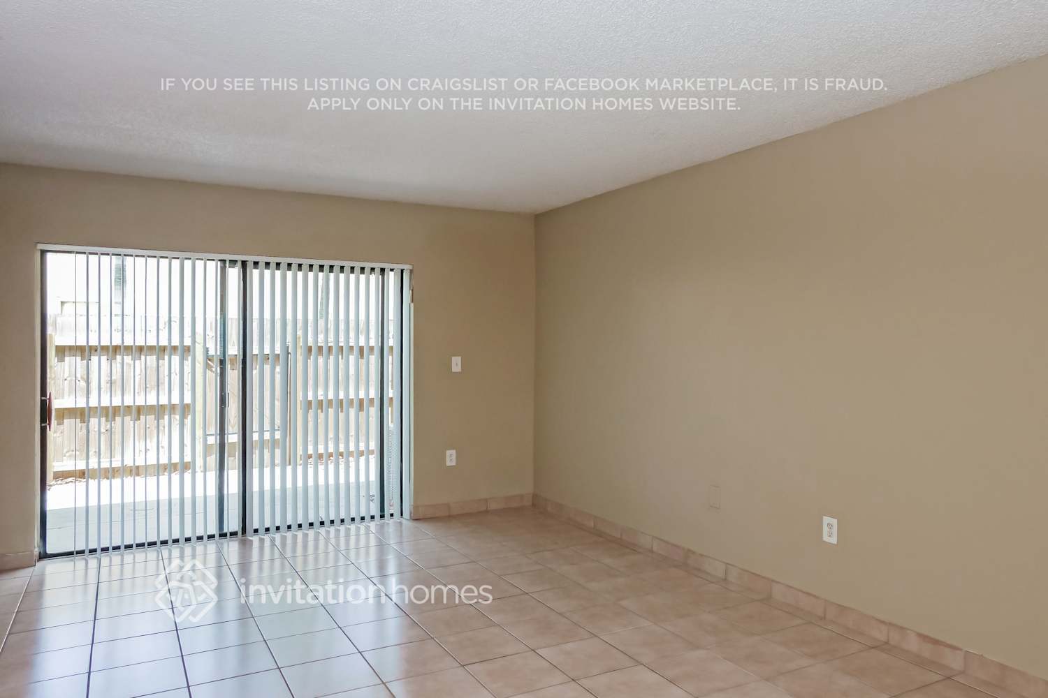 Building Photo - 9489 Palm Cir N