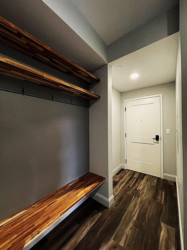 Building Photo - 25 Lowell St