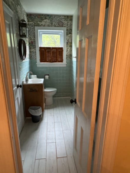 Building Photo - 400 Fourth St