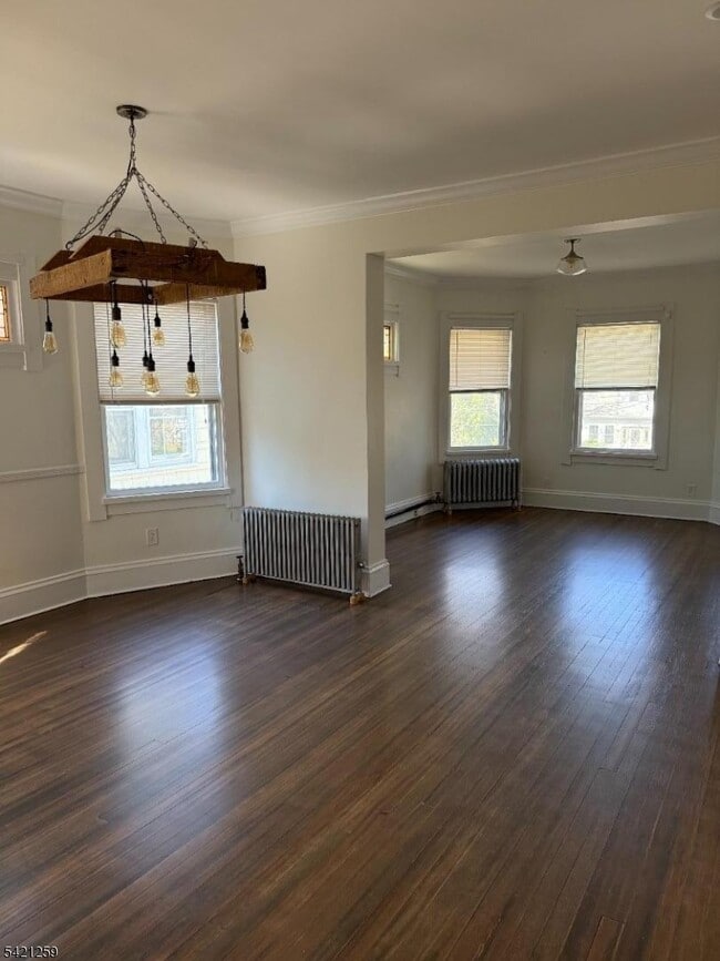 Building Photo - 33 Montclair Ave