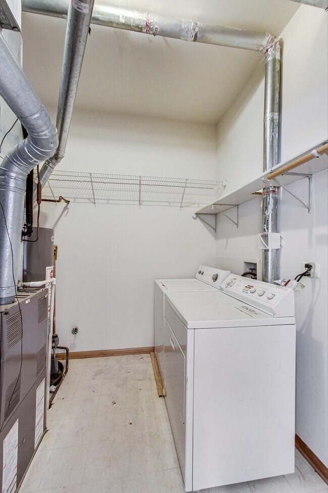 Building Photo - 1769 N Clybourn Ave