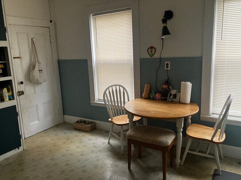 Building Photo - 377 Highland Ave