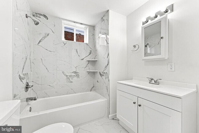 Building Photo - 1315 N 59th St