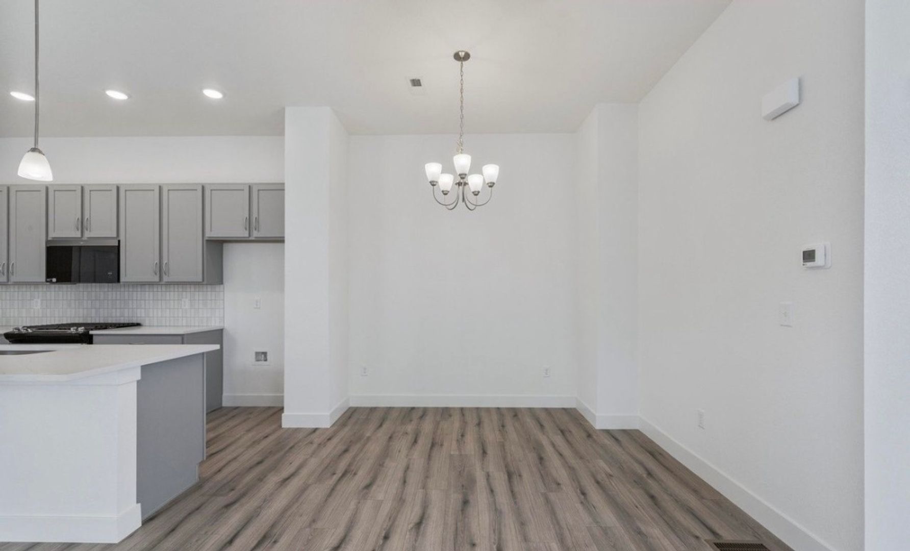 Building Photo - 5081 McKinnon Ct