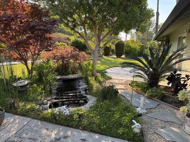 Building Photo - 620 Trueno Ave