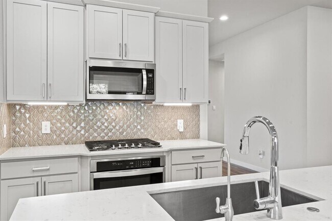 Building Photo - 14334 Winema View Ln