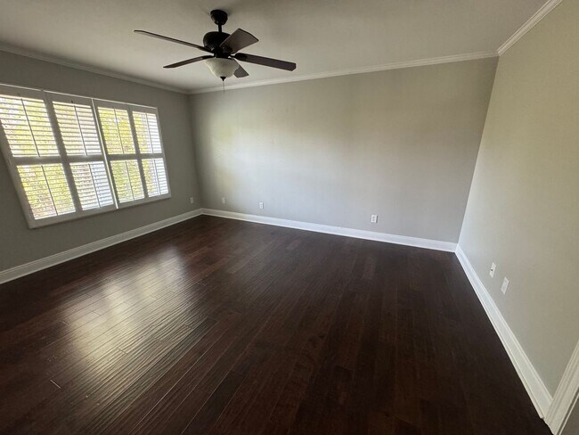 Building Photo - Pensacola - Inverness - 3 bedroom, 2 bathroom