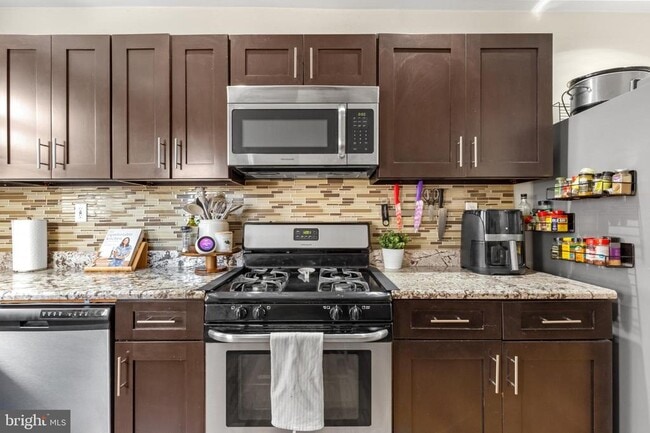 Building Photo - 1615 Cadwallader St