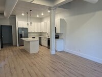 Building Photo - 311 Main St