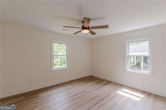 Building Photo - 525 Rosemont Dr